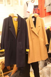 韓國(guó)服裝庫(kù)存清倉(cāng) 貿(mào)易公司批發(fā)零售針紡織品